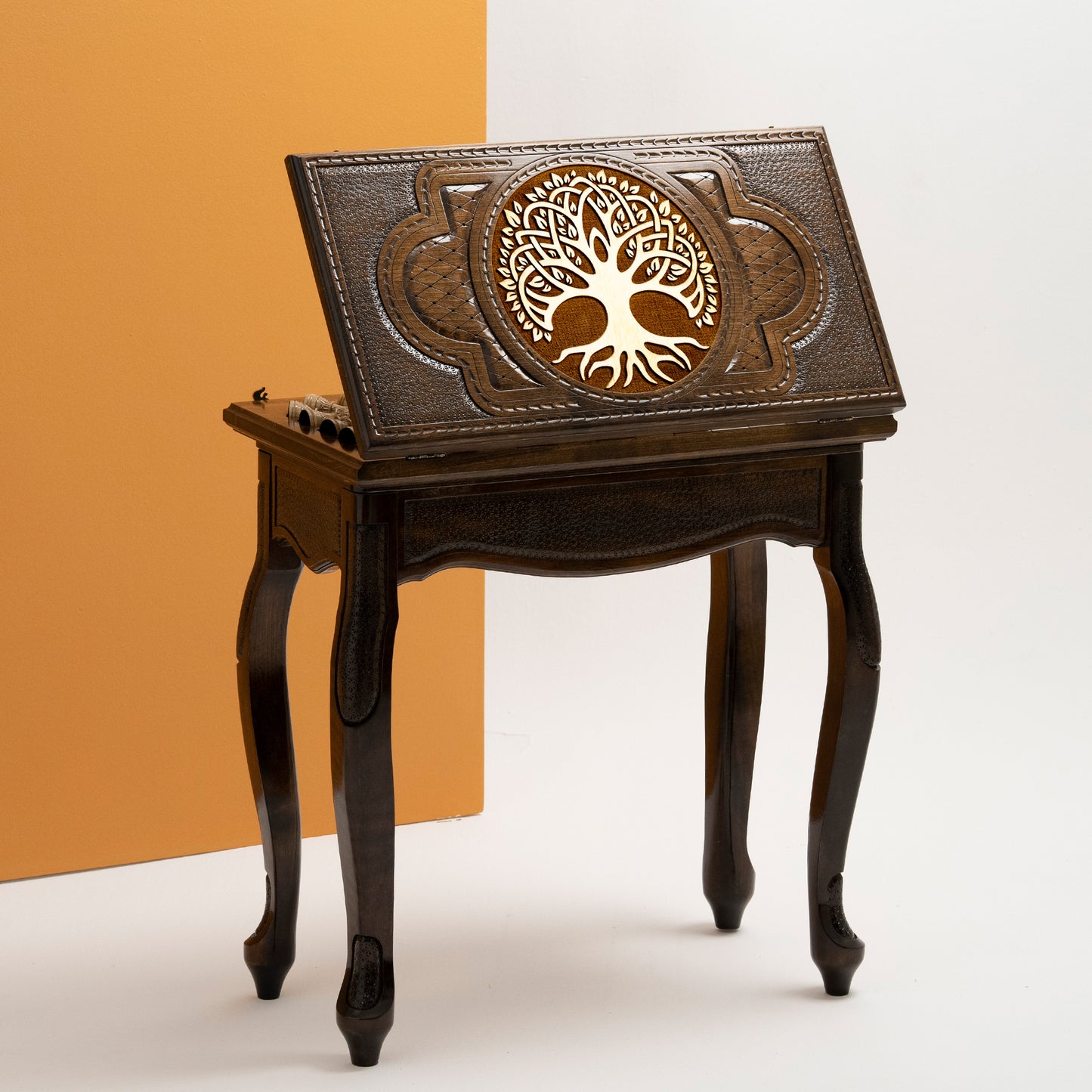 Backgammon Table