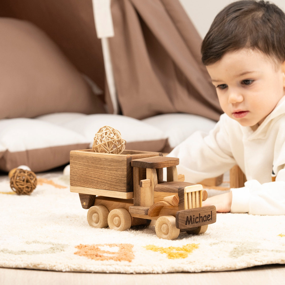 Wooden Toy Truck with Lifting Back – handmade wooden toy, photo 8