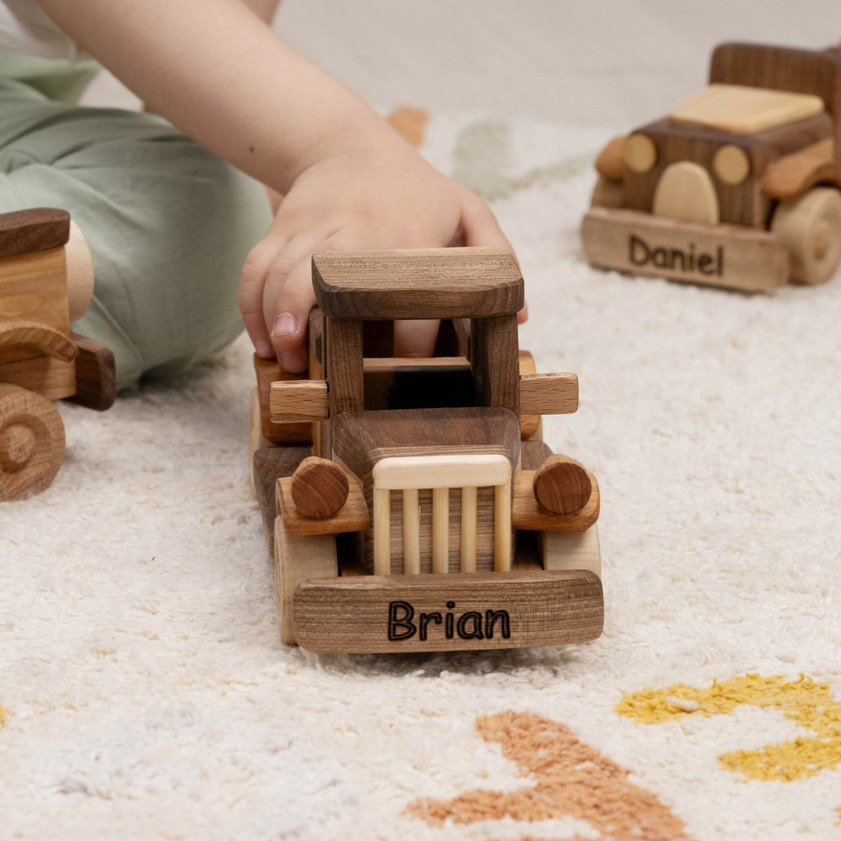 Wooden Pickup Truck Toy with Name Engraving – handmade wooden toy, photo 7