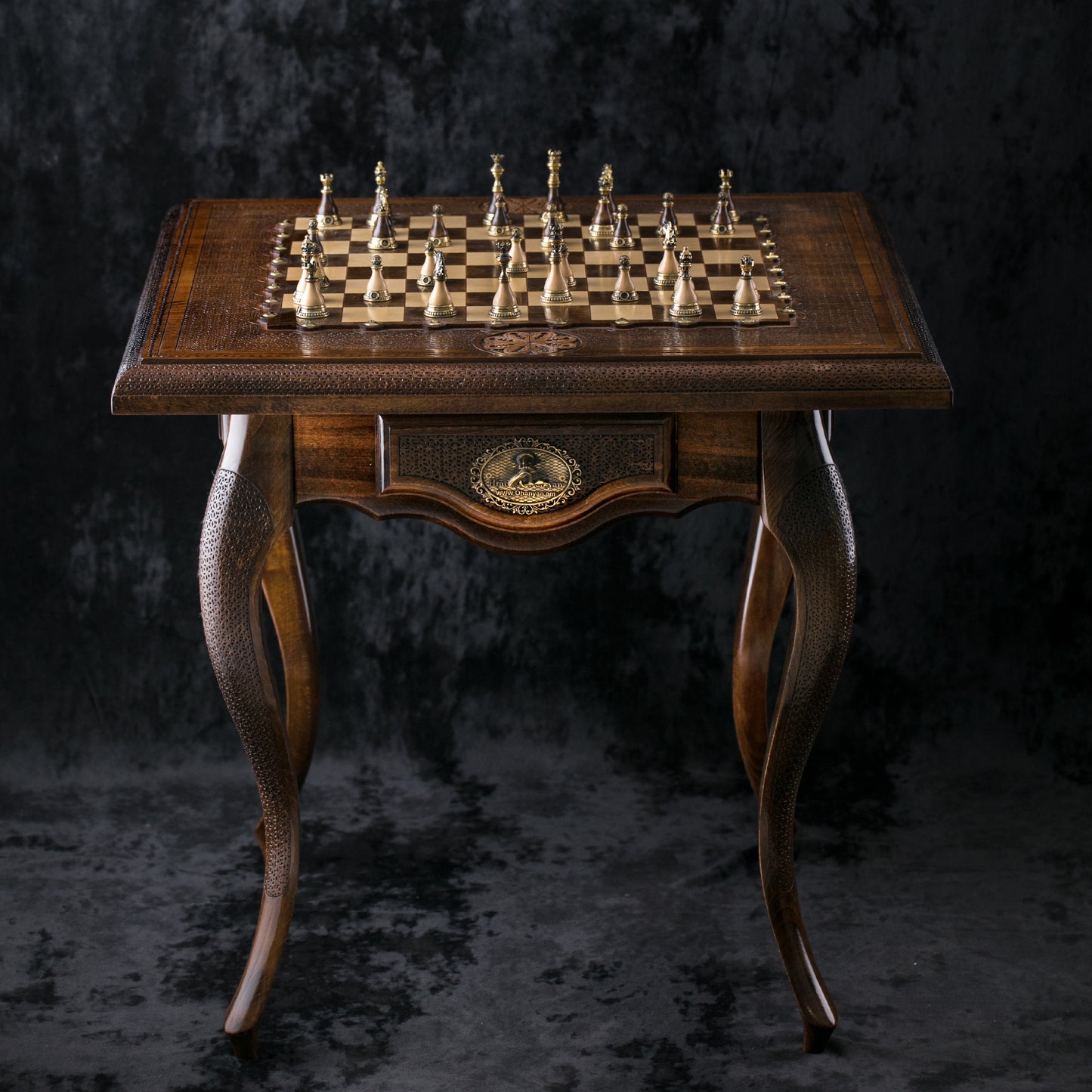 Classic Chess Table / HANDMADE