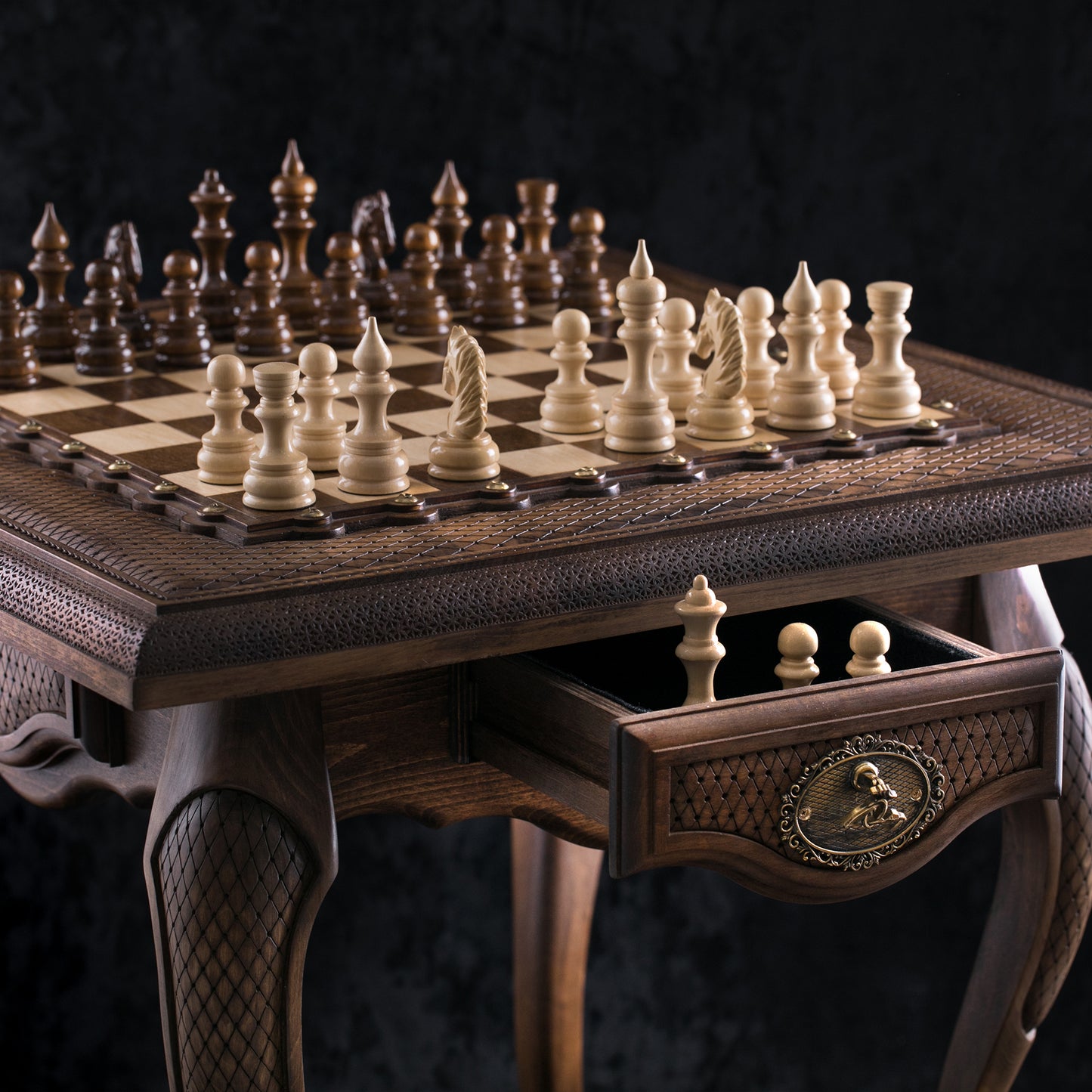 Classic Chess Table / HANDMADE