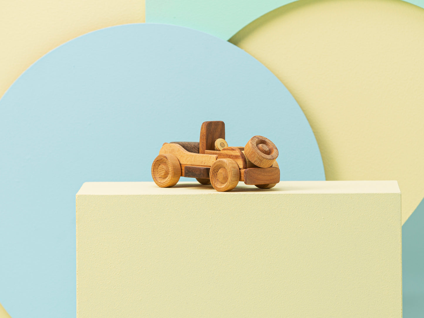 Wooden Small Retro Car